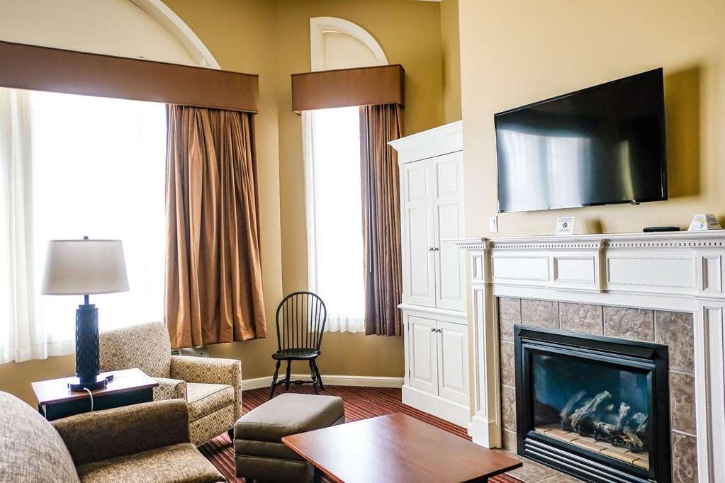 Best Western Plus Dutch Haus Inn And Suites Columbiana Rum bild